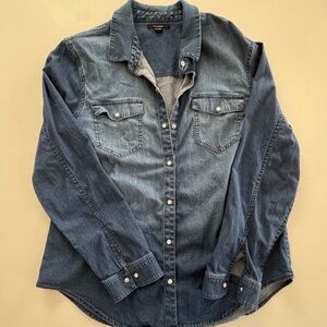 Tahari Chambray Denim Shirt